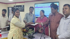 মাগুরায় কৃতি শিক্ষার্থীদের মাঝে শিক্ষা অফিসের পুরস্কার বিতরণ