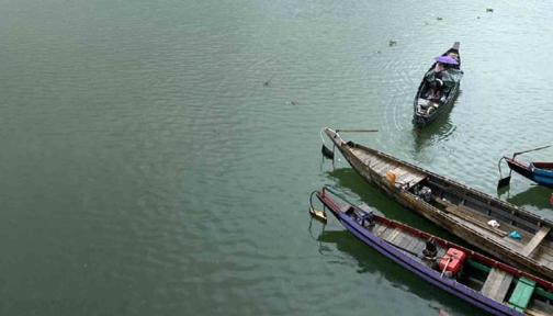 কাপ্তাই লেকে নৌকা উদ্ধারে গিয়ে ডুবে গেল তরুণ, মরদেহ উদ্ধার