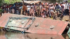 লক্ষ্মীপুরে যাত্রীবাহী বাস খালে, নিহত ৫