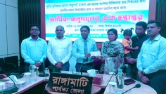 ঋতুপর্ণার মায়ের চিকিৎসায় প্রধান উপদেষ্টার অনুদান