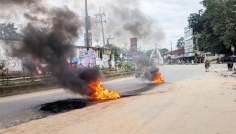 খাগড়াছড়িতে চলছে সকাল-সন্ধ্যা সড়ক অবরোধ