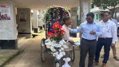 আলোকিত বাংলাদেশে সংবাদ প্রকাশ; উপহার পেলেন মানবিক এনাম