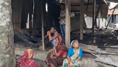 রাজবাড়ীতে আগুনে পুড়ে ছাই আশ্রয়ণ প্রকল্পের ১০ ঘর