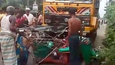 নোয়াখালীতে ট্রাক-সিএনজি সংঘর্ষে নিহত ৬