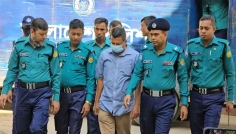 ট্রাইব্যুনালে হাজির করা হলো সাবেক আইজিপি মামুনকে