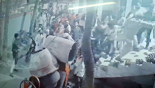 শ্রীনগরে মনোনয়ন বঞ্চিত নেতার সমর্থকদের ওপর হামলা, আহত ২