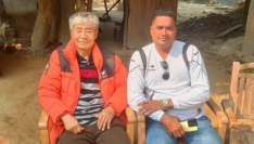 বন্ধুত্বের টানে কোরিয়া থেকে শার্শায় সিমকো ইয়ং