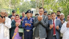 শহীদ আবু সাঈদের কবর জিয়ারত করলেন পররাষ্ট্র উপদেষ্টা