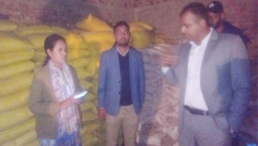 রংপুরে ১০৭ বস্তা টিএসপি সার জব্দ, ৫০ হাজার টাকা জরিমানা