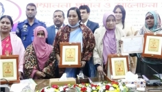 বেগম রোকেয়া দিবসে সিরাজগঞ্জে ৫ অদম্য নারীকে সম্মাননা