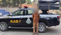 চট্টগ্রামে হত্যা মামলার পলাতক আসামি গ্রেপ্তার