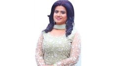 লন্ডনে পড়াশোনা শেষ করলেন ন্যান্সি