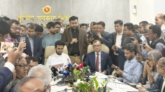 ভোটে লড়বেন আসিফ, পদ ছাড়ার বিষয়ে ‘নীরব’