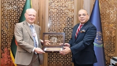 প্রধান বিচারপতির সাথে জার্মান রাষ্ট্রদূতের সৌজন্য সাক্ষাৎ