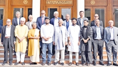 দুই উপদেষ্টার বিদায়  