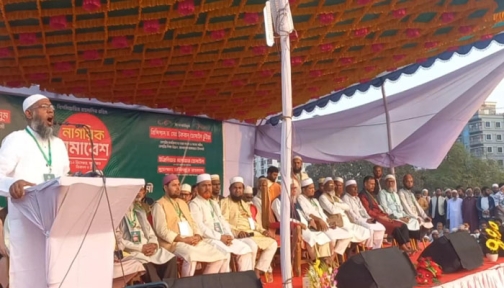 ‘যারা নির্বাচন এলে মাথায় টুপি দেয়, হাতে তসবি নেয় তারাই ধর্ম ব্যবসায়ী’