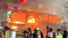 বাড্ডায় আবারও যাত্রীবাহী বাসে আগুন