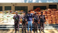 চালের ট্রাক থেকে ভারতীয় জিরার চালান আটক