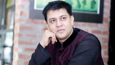 সুপারস্টার বিতর্কে মুখ খুললেন শাকিল খান