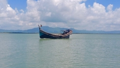 ফের ৯ জেলেকে ধরে নিয়ে গেল আরাকান আর্মি