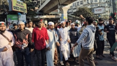 হাদির মৃত্যুর প্রতিবাদে শাহবাগে জড়ো হচ্ছেন ছাত্র-জনতা