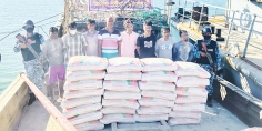 বিপুল পরিমাণ সিমেন্টসহ আটজনকে আটক করেছে কোস্ট গার্ড  