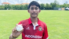 মালিঙ্গাদের ছাড়িয়ে বিশ্বরেকর্ড গড়লেন ইন্দোনেশিয়ার প্রিয়ান্দানা