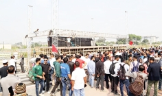 মঞ্চ তৈরির কাজ চলছে  