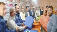 শীতার্তদের মাঝে হাজীগঞ্জে বনফুল সংঘের কম্বল বিতরণ