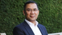 তারেক রহমানের দেশে সফরে সঙ্গে আছেন স্ত্রী, কন্যা ও ব্যক্তিগত স্টাফরা