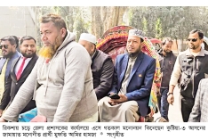 মনোনয়ন নিতে রিকশায় চড়ে ডিসি অফিসে আমির হামজা  