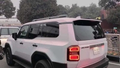 তারেক রহমানের জন্য বিমানবন্দরে বুলেটপ্রুফ গাড়ি