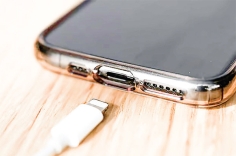 ফোন চার্জ করা ছাড়াও ইউএসবি টাইপ সি পোর্টের পাঁচ ব্যবহার  