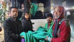 বোয়ালখালীতে শীতার্ত মানুষের মাঝে শীতবস্ত্র বিতরণ