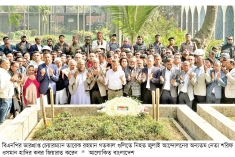 হাদি, পিলখানার শহিদ ও কোকোর কবর জিয়ারত করলেন তারেক  