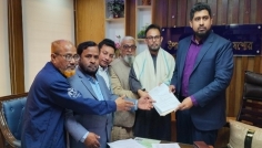 যশোর-১ আসনে মনোনয়নপত্র জমা দিলেন নুরুজ্জামান লিটন