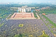 সংসদ ভবনের দক্ষিণ প্লাজায় খালেদা জিয়ার জানাজা   