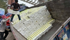 সিলেটে স্কুলের সামনে উল্টে গেল নতুন বই ভর্তি ট্রাক