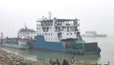 দৌলতদিয়া–পাটুরিয়া নৌরুটে ফেরি চলাচল স্বাভাবিক