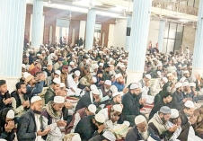 খালেদা জিয়ার রুহের মাগফিরাত কামনায় বায়তুল মোকাররমে বিশেষ দোয়া অনুষ্ঠিত  