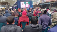 দামুড়হুদায় নির্বাচনি প্রচারণায় ‘ভোটের গাড়ি’