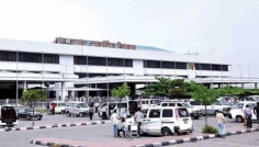 চট্টগ্রাম বিমানবন্দর থেকে অবৈধ স্বর্ণসহ যাত্রী আটক