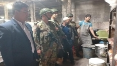 মেয়াদোত্তীর্ণ খাবার সংরক্ষণ, চাঁদপুরে ৫ প্রতিষ্ঠানকে জরিমানা