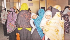 শীত বাড়ার সঙ্গে সঙ্গে বাড়ছে ঠান্ডাজনিত রোগীর সংখ্যা  