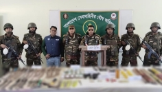 নারায়ণগঞ্জে যৌথ বাহিনীর অভিযানে অস্ত্র-মাদকসহ গ্রেপ্তার ১১