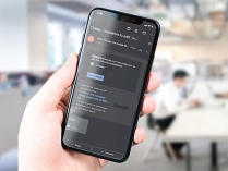ফোনের ডার্ক মোড কি সত্যিই ব্যাটারি বাঁচায়  