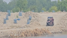 টেকনাফ সীমান্তে মাইন বিস্ফোরণে বাংলাদেশি যুবকের পা বিচ্ছিন্ন