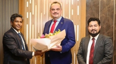 ঢাকায় পৌঁছেছেন নবনিযুক্ত মার্কিন রাষ্ট্রদূত ব্রেন্ট ক্রিস্টেনসেন