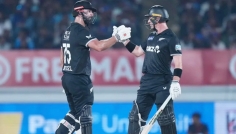 ঘরের মাটিতে ভারতকে ৭ উইকেটে হারের স্বাদ দিলো নিউজিল্যান্ড