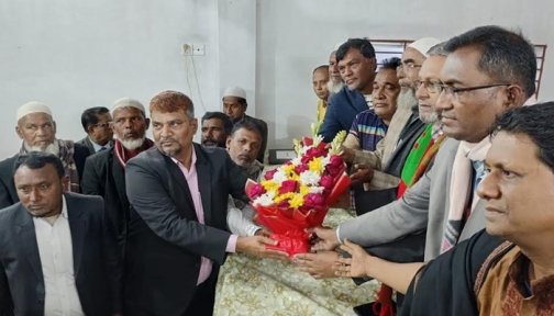 চাঁদপুরে আ. লীগ থেকে ২ শতাধিক নেতাকর্মীর বিএনপিতে যোগদান